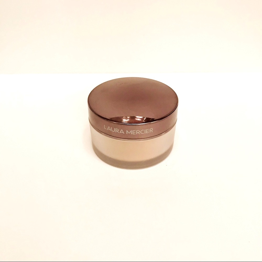 🖤SOLD🖤Translucent Mini Setting Powder